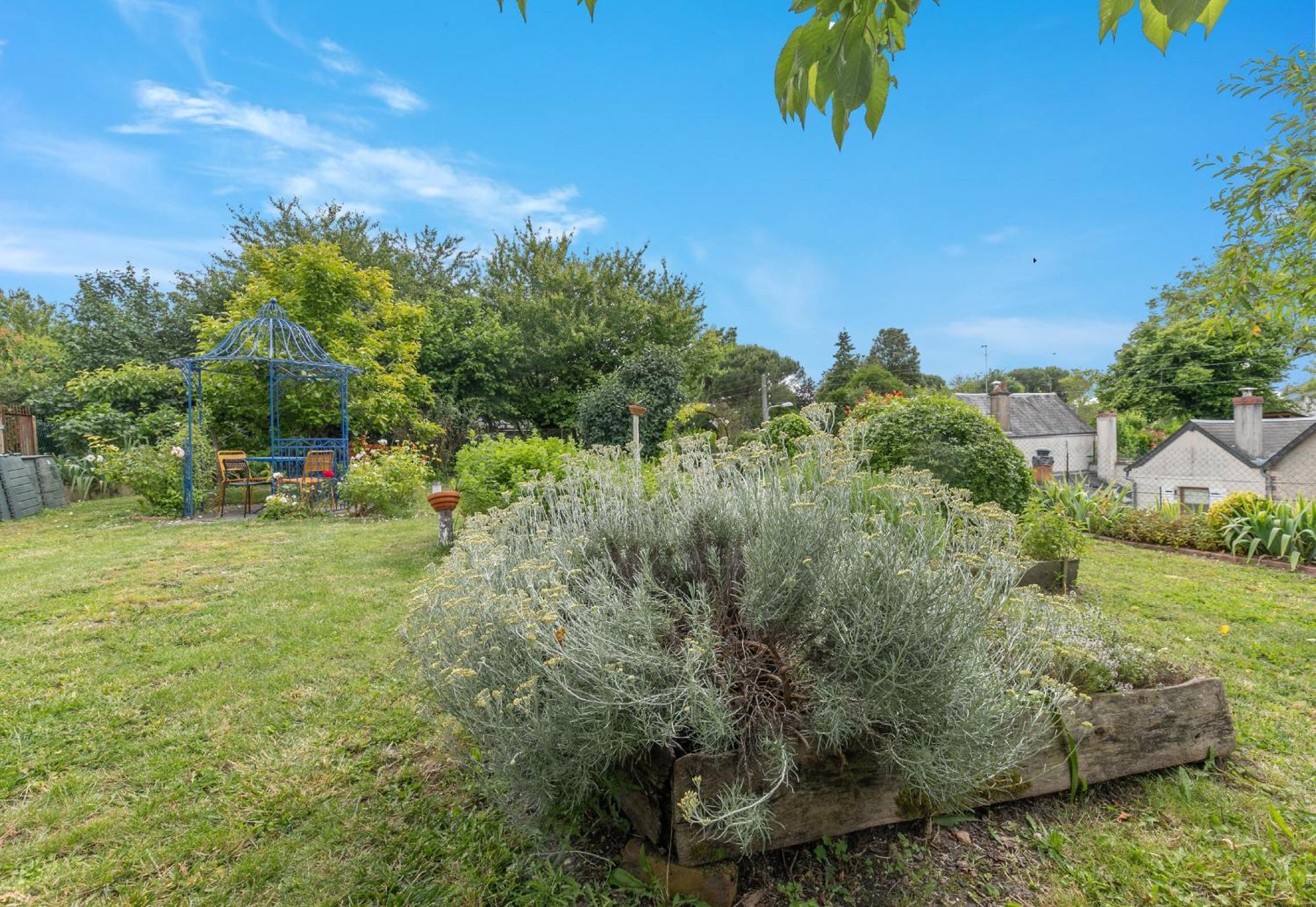 Villa Le Troglogite Mignon - Maison Et Jardin à Amboise Extérieur photo